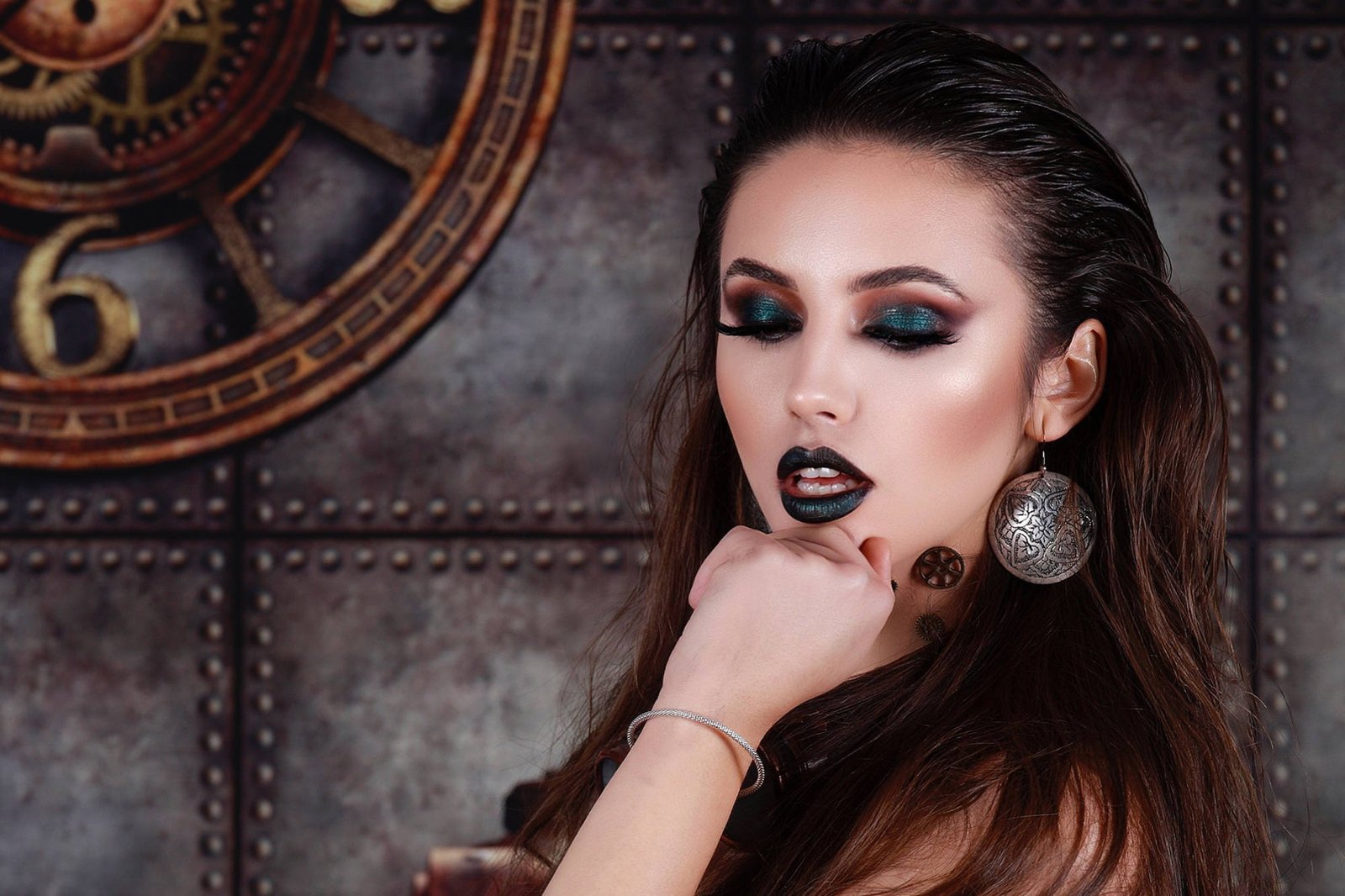 Servizi di make-up in Sardegna, Italia by Make-up Artist Gaia Spina, truccatrice professionista a sua disposizione